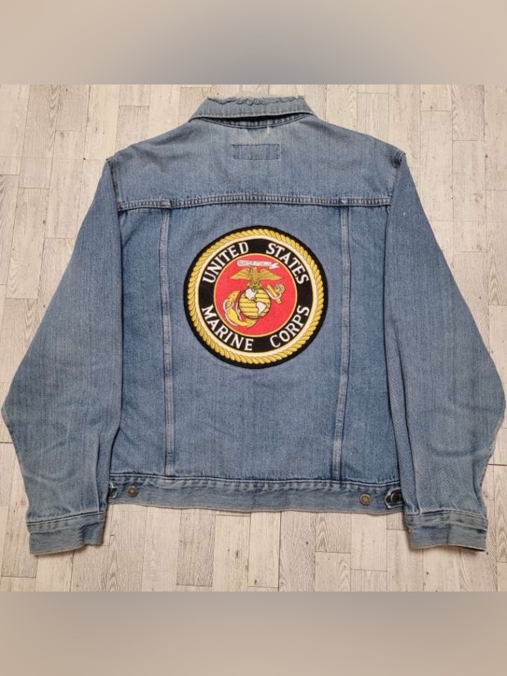 Vintage Men’s U.S. Marines Wrangler Distressed Light Wash Jean Jacket Size XL